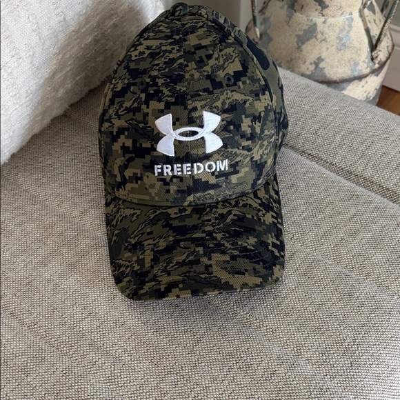 Under Armour Other - Under Armour Camo Freedom Hat